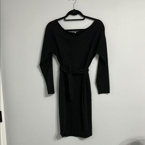Source Unknown Black Sheath Dress Long Sleeve Scoop Neck